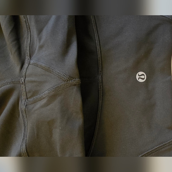 Lululemon Train Times cropped 27" Darl olive - Picture 3 of 8